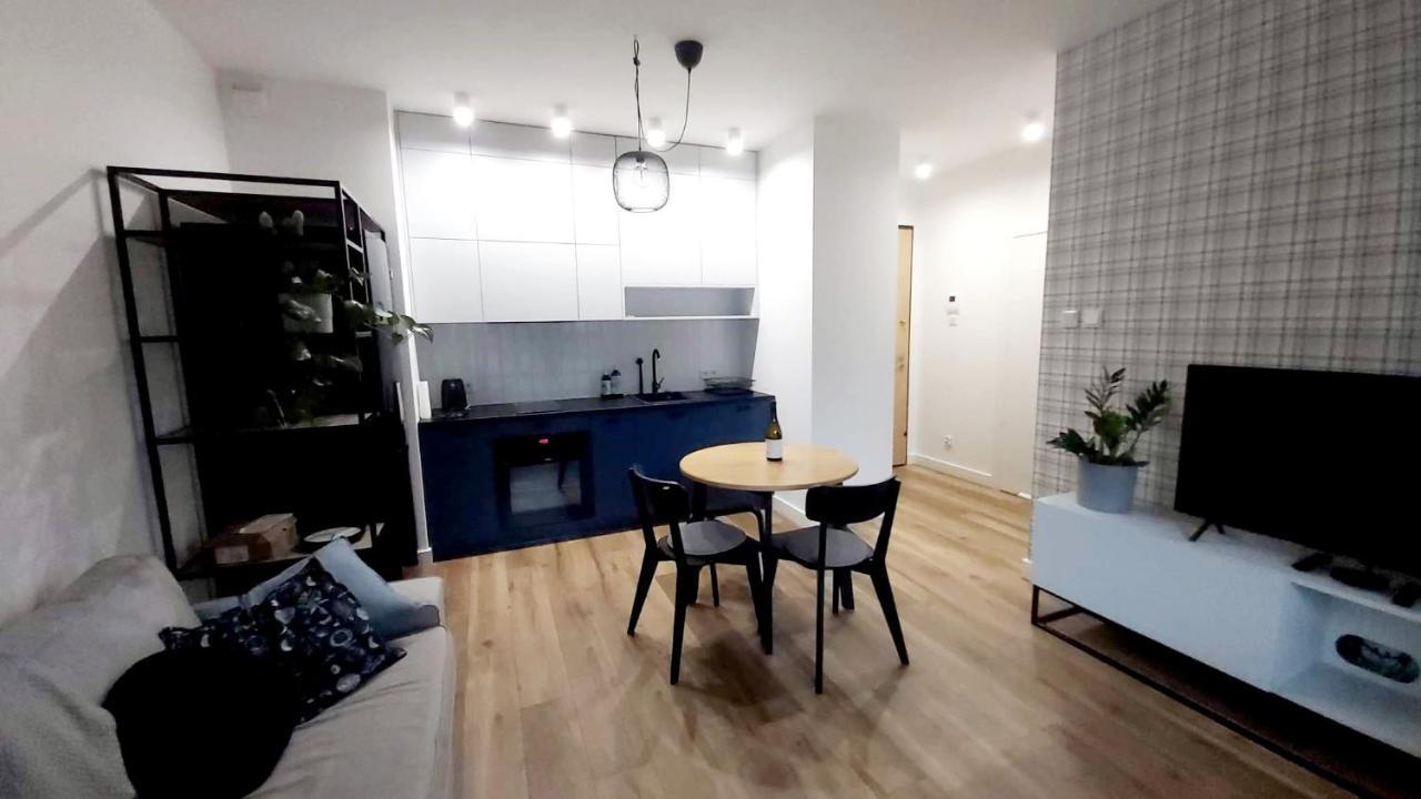 Appartamento Apartament Zajezdnia Wrzeszcz Danzica Esterno foto